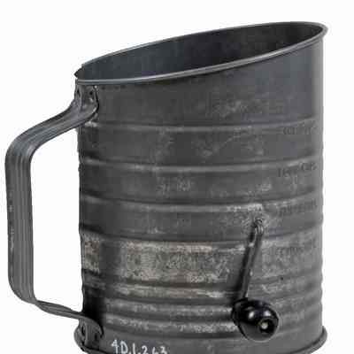 Flour Sifter Measuring