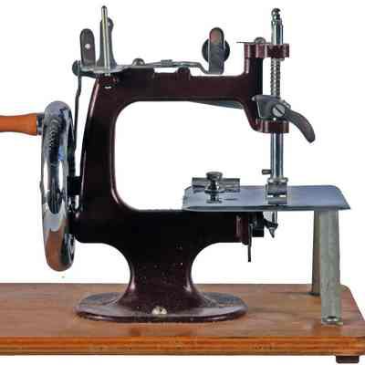 Toy Sewing Machine