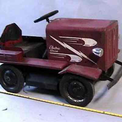 Toy Tractor, Electric Riding