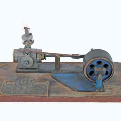 Model Steam Engine