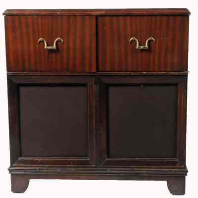 Radio/Phonograph Console