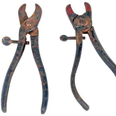 Hog Ringer (pliers)