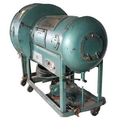 Duplex Respirator Iron Lung