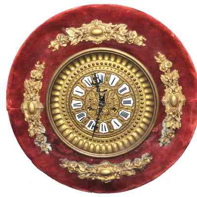 Round Wall Clock