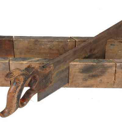 Miter Box with Back Saw