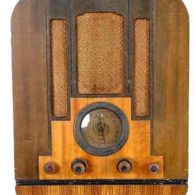 RCA Tombstone Table Radio