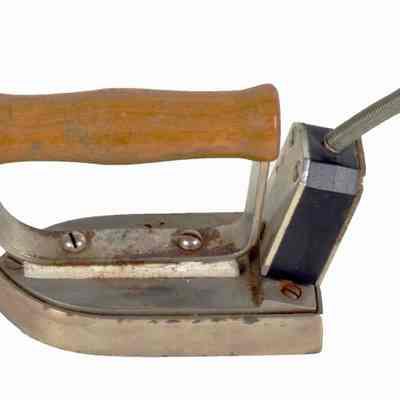 Cloth Iron, electric