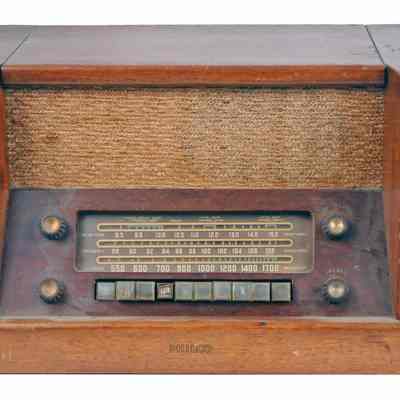 Table Receiver Radio