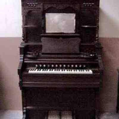 Pump Organ