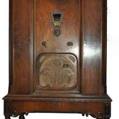 Radio / Phonograph Console