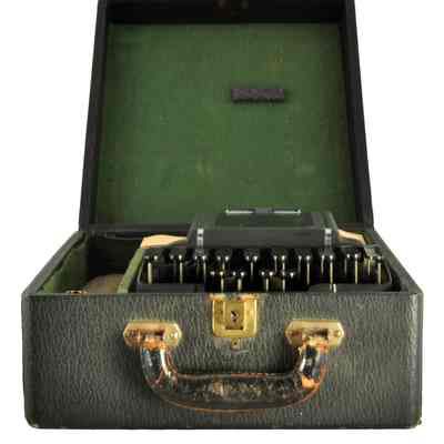 Stenographic w/Tripod Typewriter