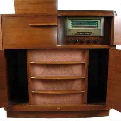 Console Radio /Phonograph