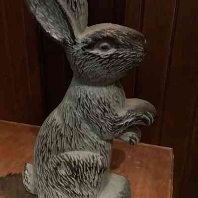 Metal rabbit ornament