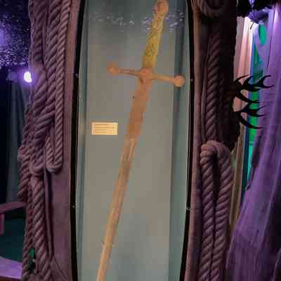 Prop sword