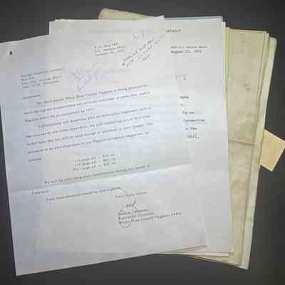 N-7 Newspapers 1971