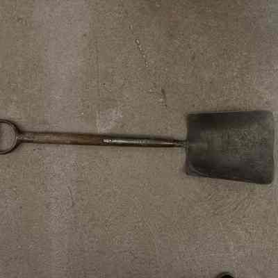 True Temper Shovel