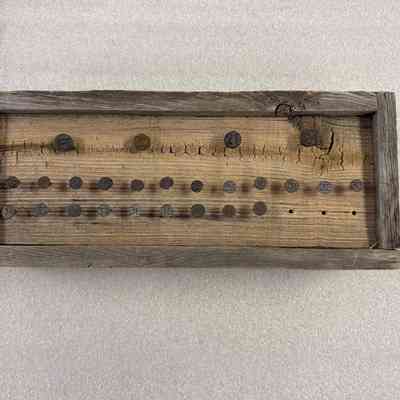 Date Nail Display
