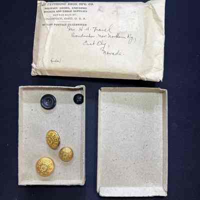 Packet of Conductor Buttons