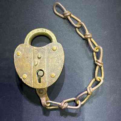 NNRy Switch Lock