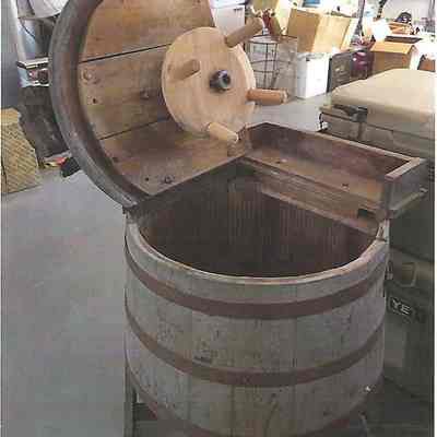 1908 Wooden Tub Washing Machine