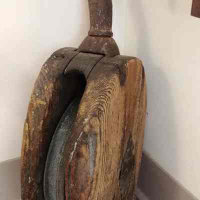Wooden Block with hook