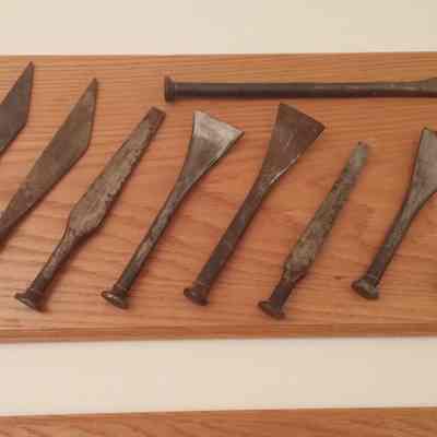 Caulking tools