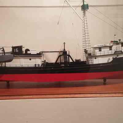 Ship's model