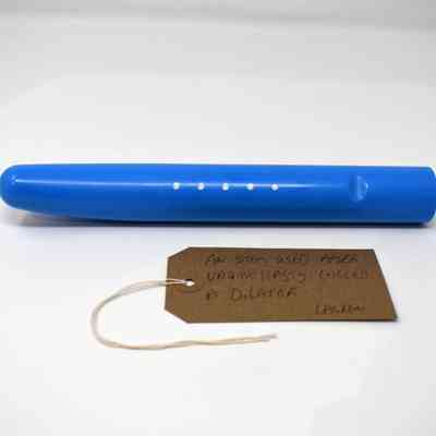 Soul Source blue dilator with brown luggage tag