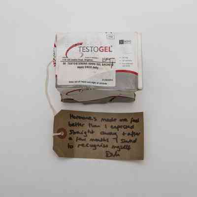 Torn cardboard "Testogel" box