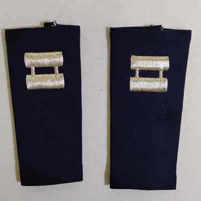 USAF Captain epaulettes