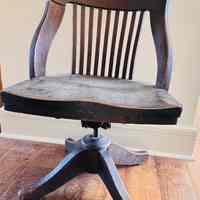          A wooden swivel office chair picture number 5
   