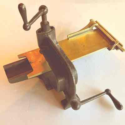 Victorian Tile Cutter