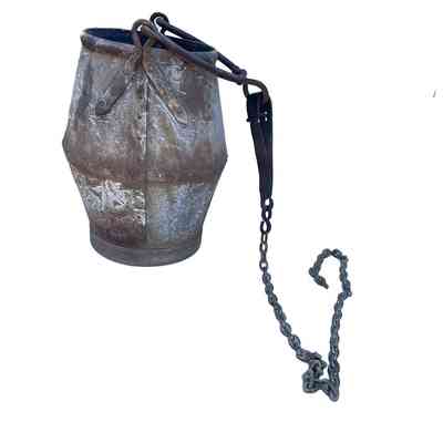 Well bucket and chain