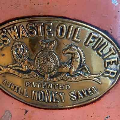Label on front - Wells Waste Oil Filter