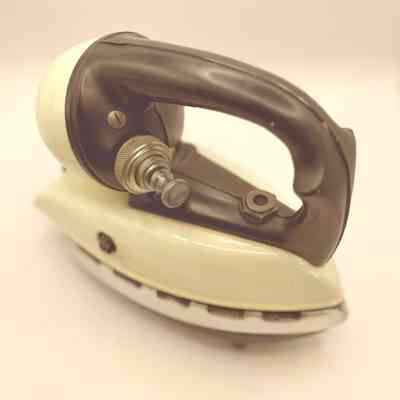 Tilley Paraffin Iron