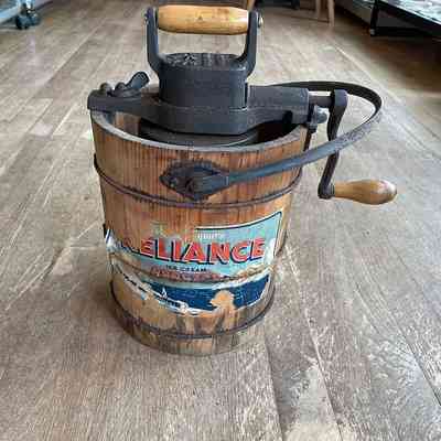 Ice Cream Maker
