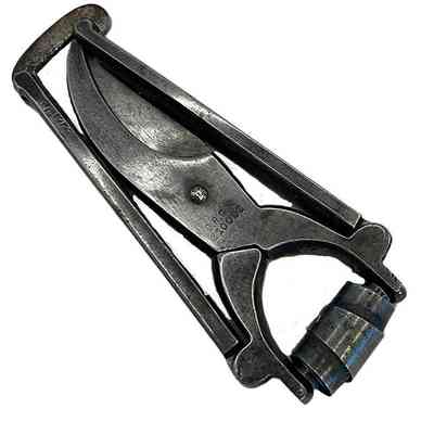 Secateurs and pouch