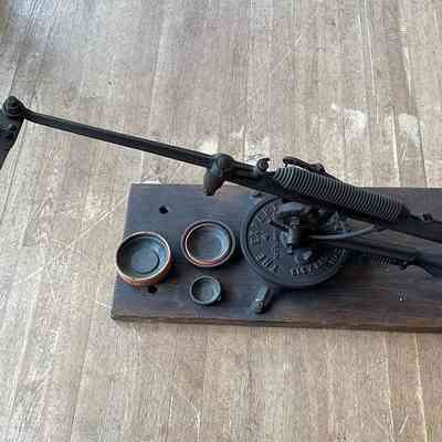 Clay Pigeon Shooter