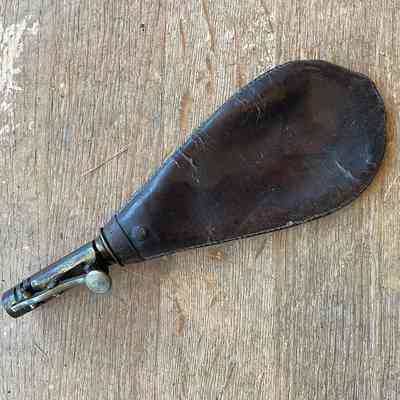 Leather powder pouch/flask