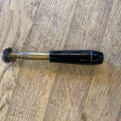 Gun chamber brush cleaner
