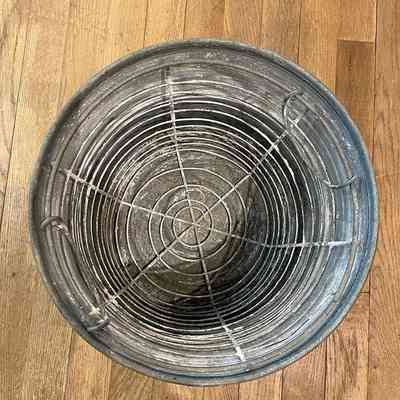 View of inside of Beldray Egg Preserving Pan