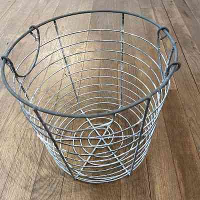 The Beldray Egg Preserving Pan inner basket