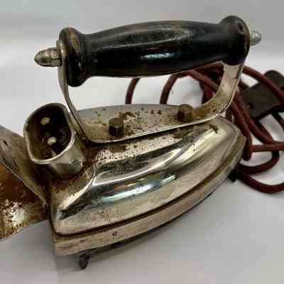 Early Electric Iron
