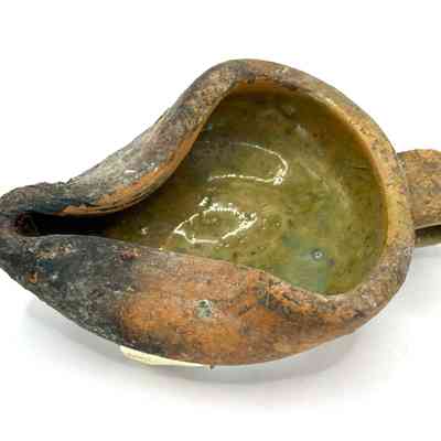 Pinch spouted Oil Lamp