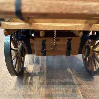Model horsedrawn cart back detail