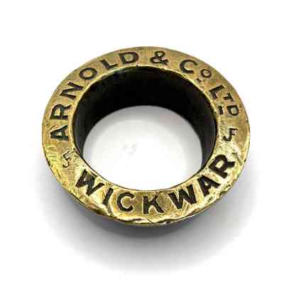 Arnold & Co Wickwar brass collar