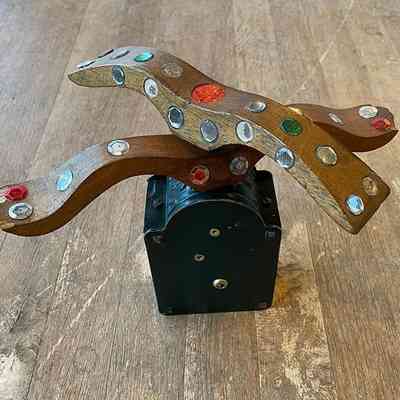 Reverse side of the Skylark lure with two wings