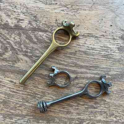 Cartrdige extractors