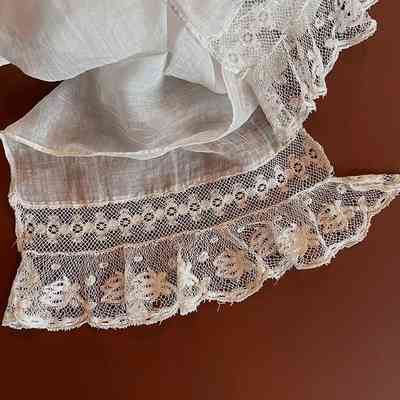 Detail of lace edging of scarf