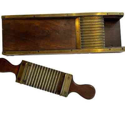 Apothecary's pill making machine